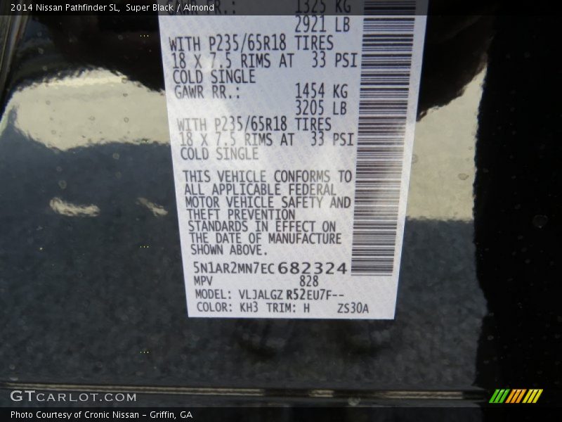 Super Black / Almond 2014 Nissan Pathfinder SL