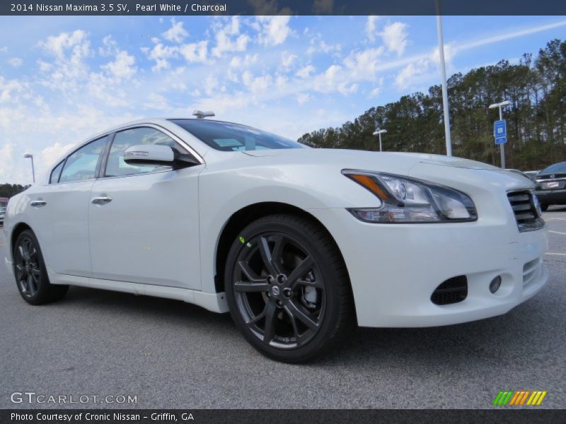 Pearl White / Charcoal 2014 Nissan Maxima 3.5 SV