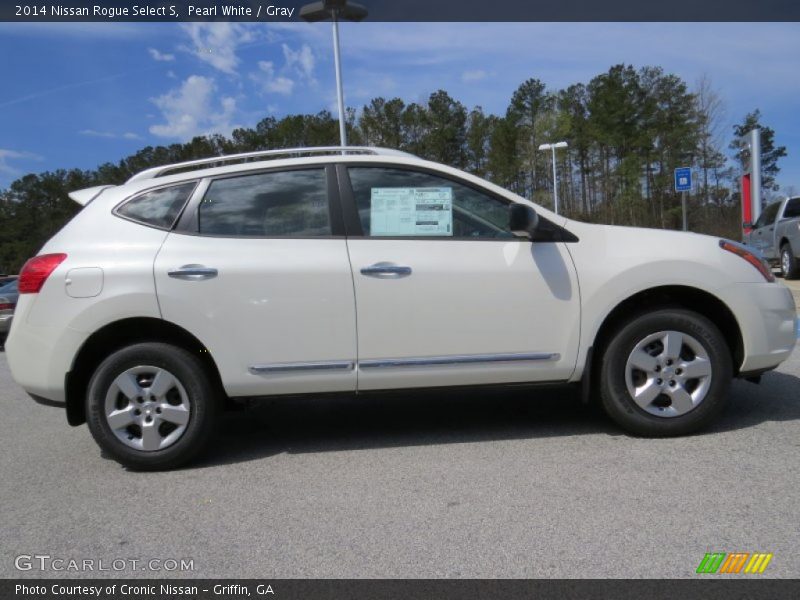 Pearl White / Gray 2014 Nissan Rogue Select S