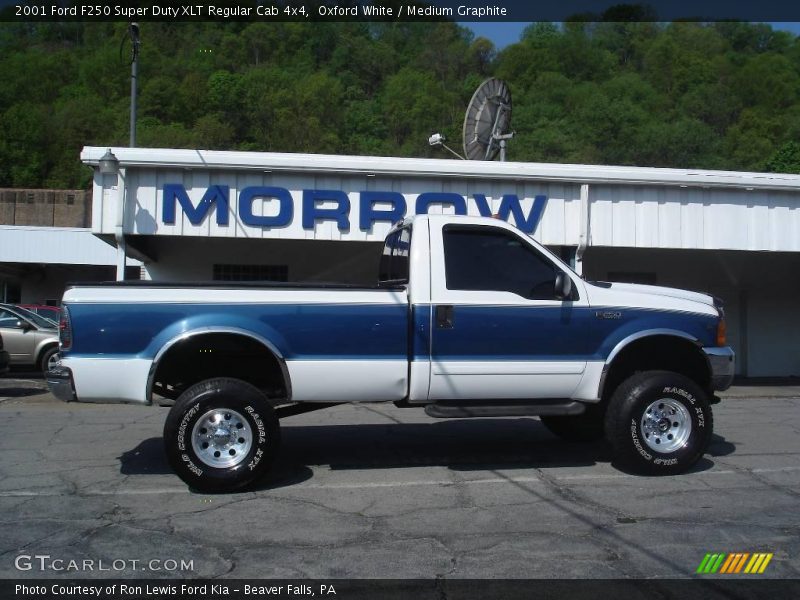 Oxford White / Medium Graphite 2001 Ford F250 Super Duty XLT Regular Cab 4x4
