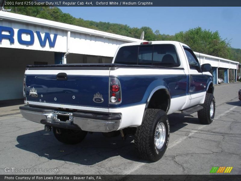 Oxford White / Medium Graphite 2001 Ford F250 Super Duty XLT Regular Cab 4x4