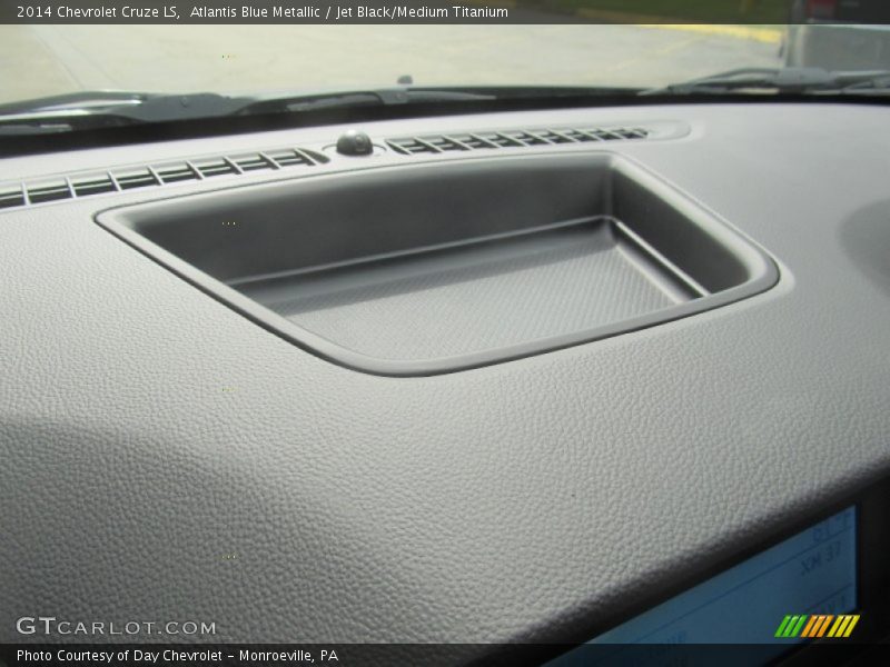 Atlantis Blue Metallic / Jet Black/Medium Titanium 2014 Chevrolet Cruze LS