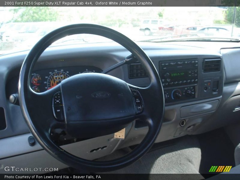 Oxford White / Medium Graphite 2001 Ford F250 Super Duty XLT Regular Cab 4x4