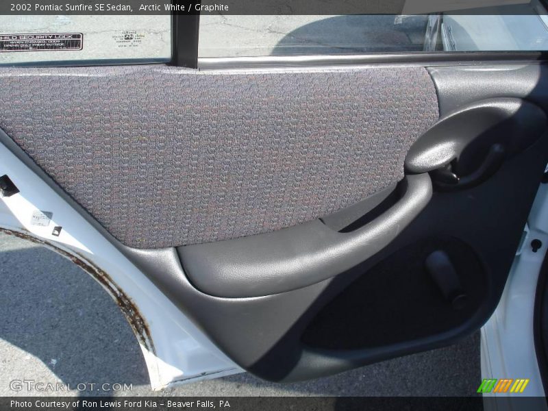 Arctic White / Graphite 2002 Pontiac Sunfire SE Sedan