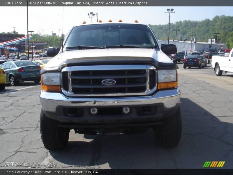 Oxford White / Medium Graphite 2001 Ford F250 Super Duty XLT Regular Cab 4x4