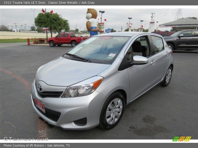 Classic Silver Metallic / Ash Gray 2012 Toyota Yaris LE 5 Door