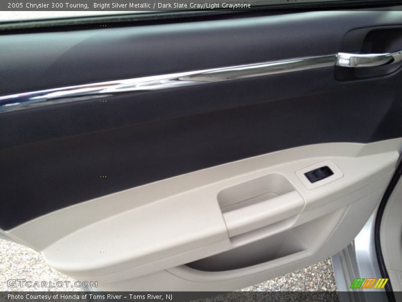 Bright Silver Metallic / Dark Slate Gray/Light Graystone 2005 Chrysler 300 Touring
