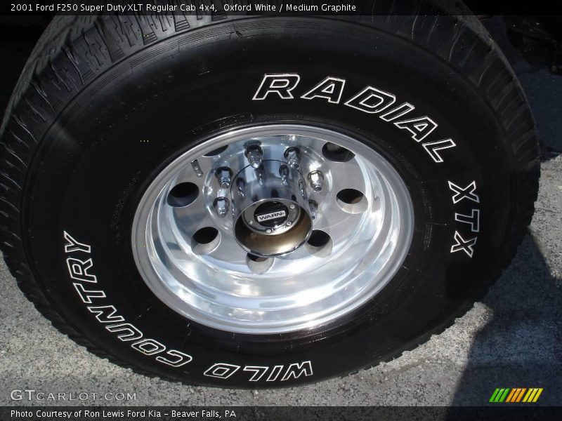Oxford White / Medium Graphite 2001 Ford F250 Super Duty XLT Regular Cab 4x4