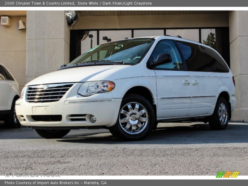 Front 3/4 View of 2006 Town & Country Limited
