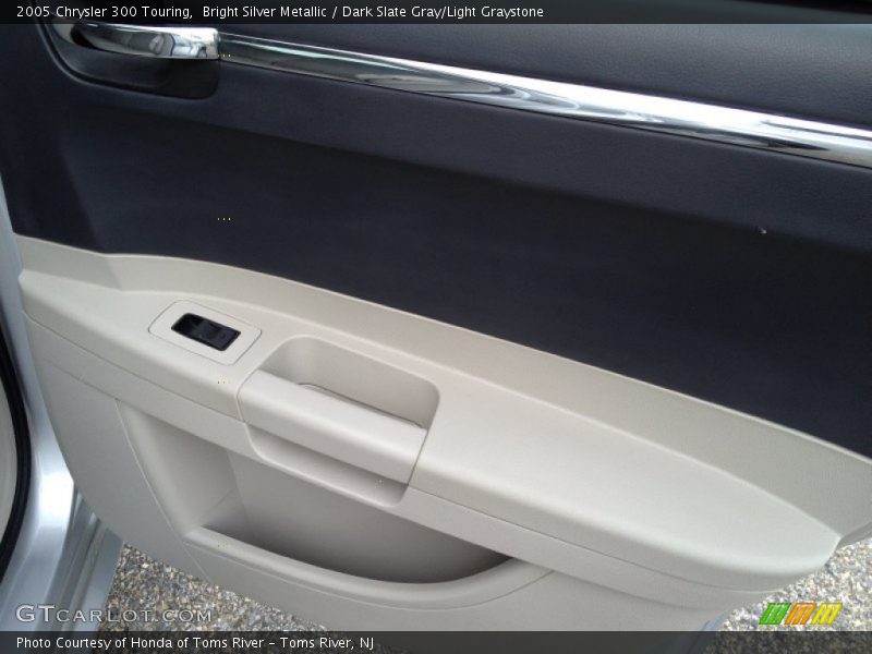Bright Silver Metallic / Dark Slate Gray/Light Graystone 2005 Chrysler 300 Touring
