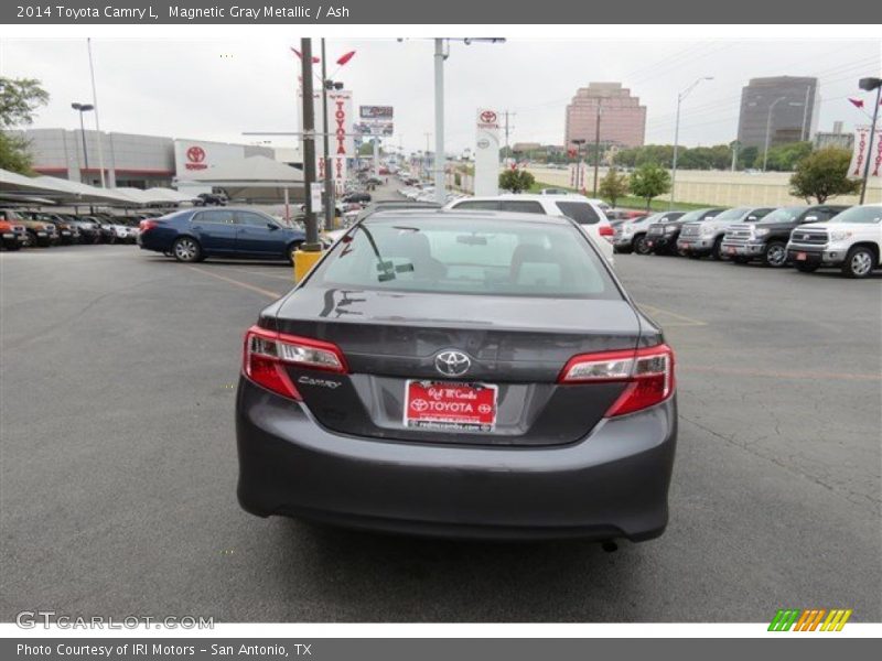 Magnetic Gray Metallic / Ash 2014 Toyota Camry L