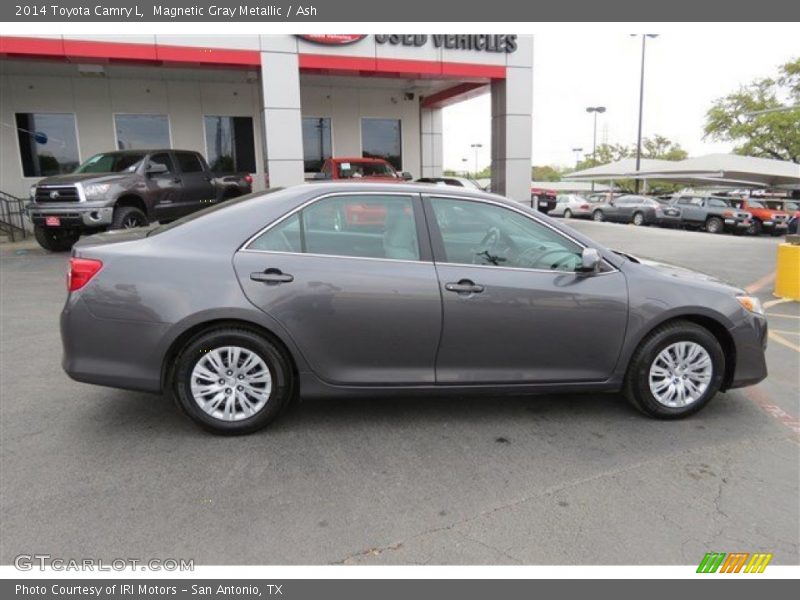Magnetic Gray Metallic / Ash 2014 Toyota Camry L