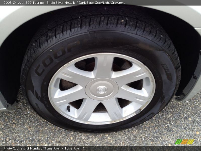 Bright Silver Metallic / Dark Slate Gray/Light Graystone 2005 Chrysler 300 Touring