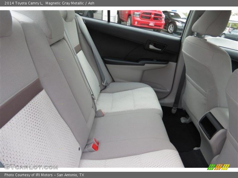 Magnetic Gray Metallic / Ash 2014 Toyota Camry L