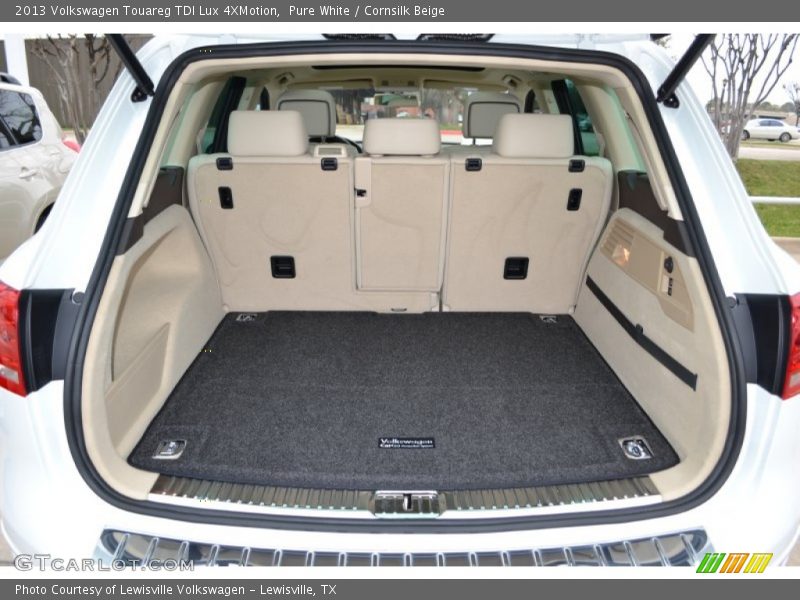 Pure White / Cornsilk Beige 2013 Volkswagen Touareg TDI Lux 4XMotion