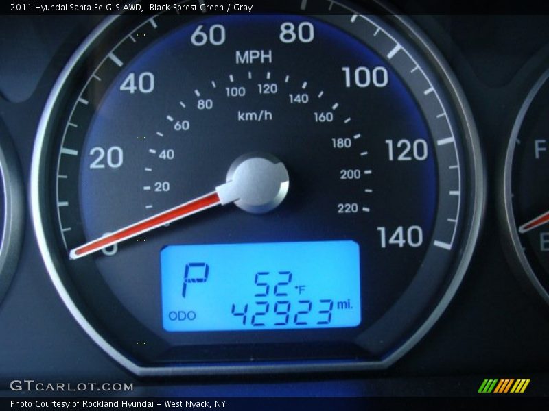 Black Forest Green / Gray 2011 Hyundai Santa Fe GLS AWD