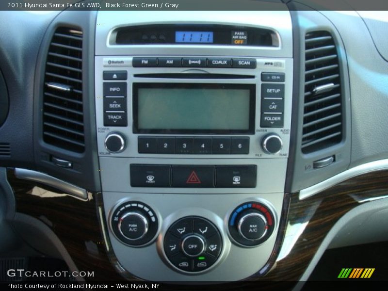 Black Forest Green / Gray 2011 Hyundai Santa Fe GLS AWD