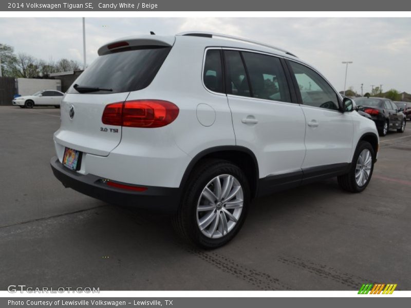 Candy White / Beige 2014 Volkswagen Tiguan SE