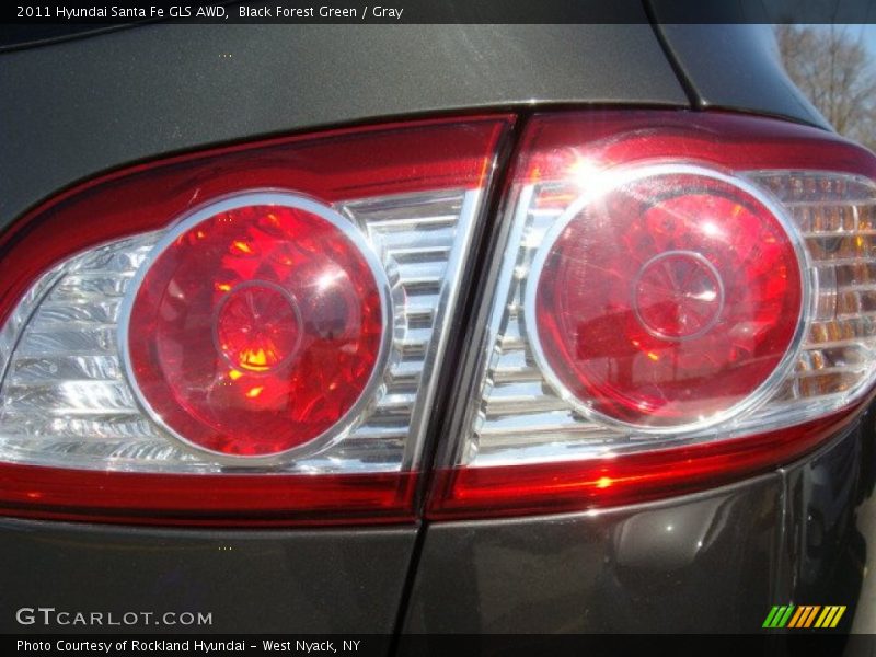 Black Forest Green / Gray 2011 Hyundai Santa Fe GLS AWD