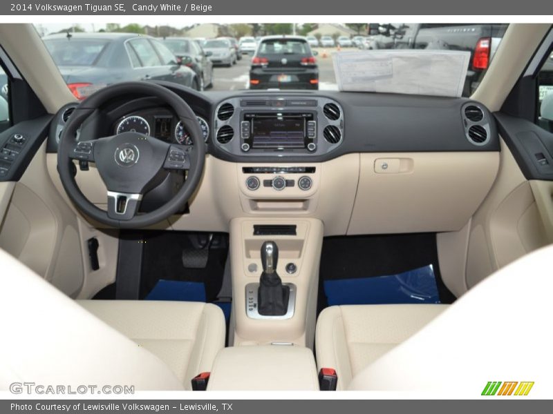 Candy White / Beige 2014 Volkswagen Tiguan SE