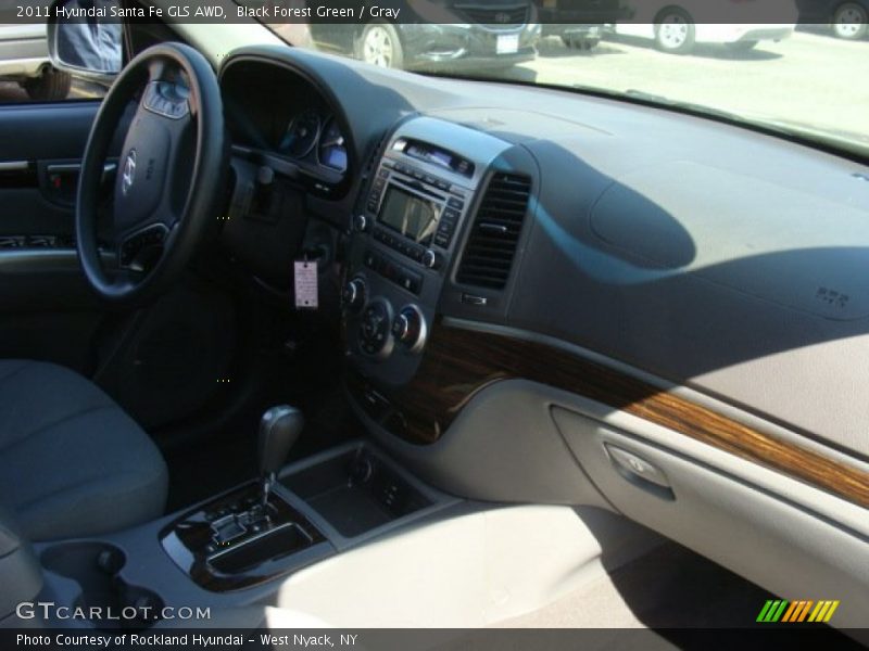 Black Forest Green / Gray 2011 Hyundai Santa Fe GLS AWD