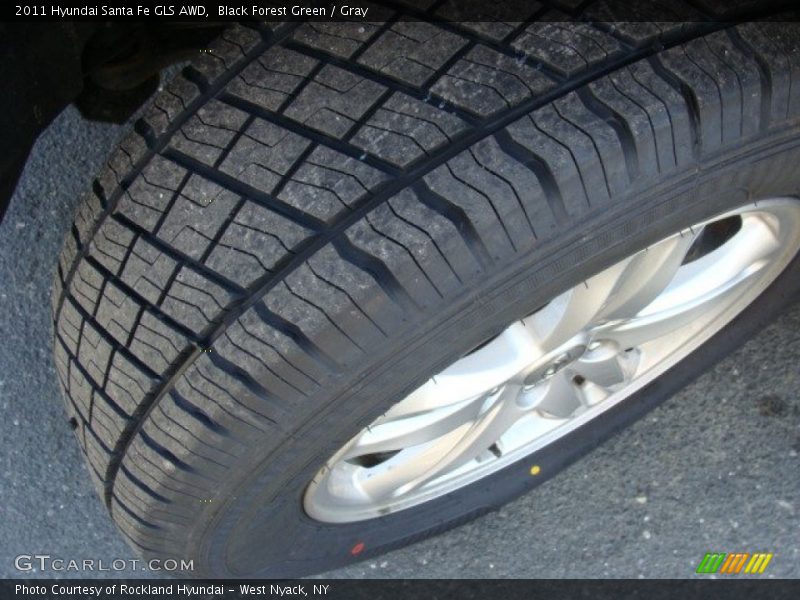 Black Forest Green / Gray 2011 Hyundai Santa Fe GLS AWD