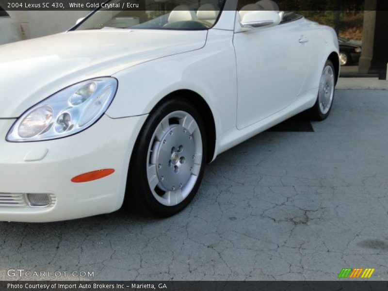 White Gold Crystal / Ecru 2004 Lexus SC 430