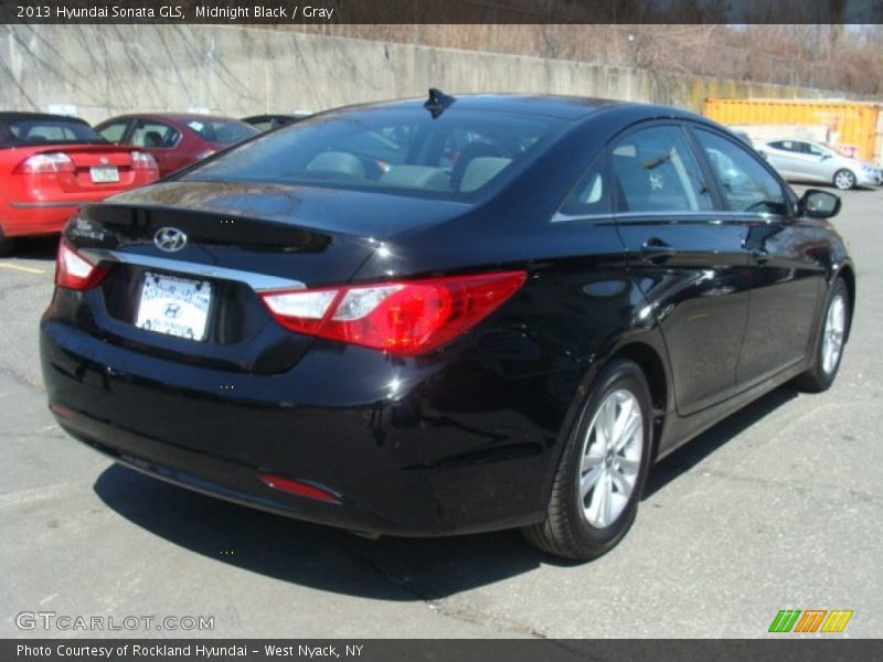 Midnight Black / Gray 2013 Hyundai Sonata GLS