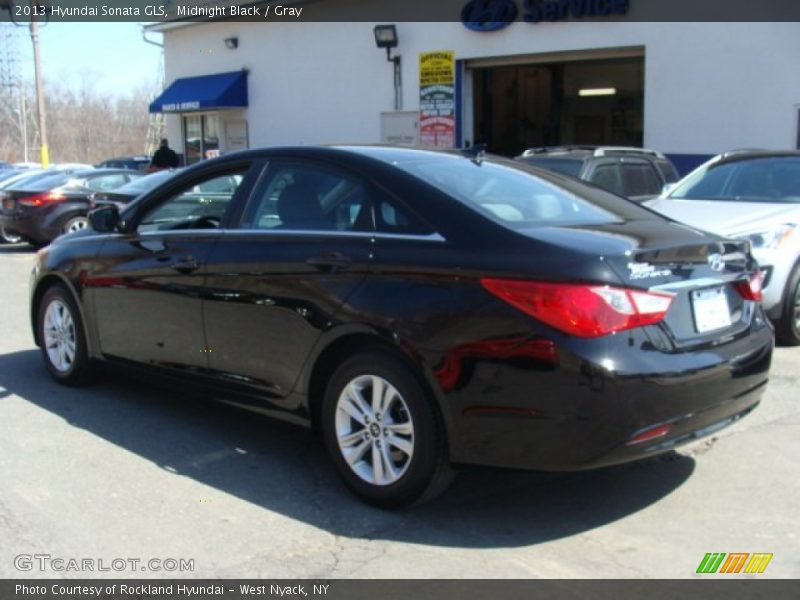Midnight Black / Gray 2013 Hyundai Sonata GLS