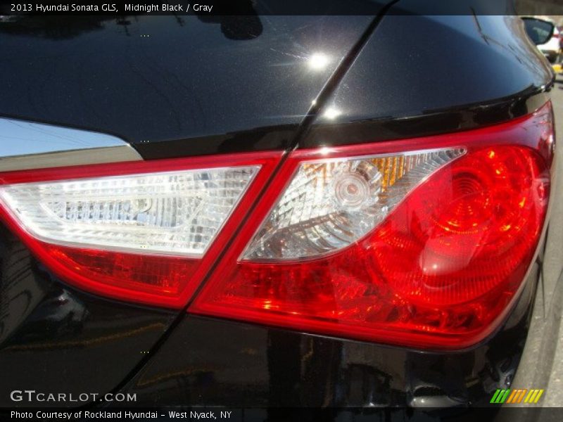 Midnight Black / Gray 2013 Hyundai Sonata GLS
