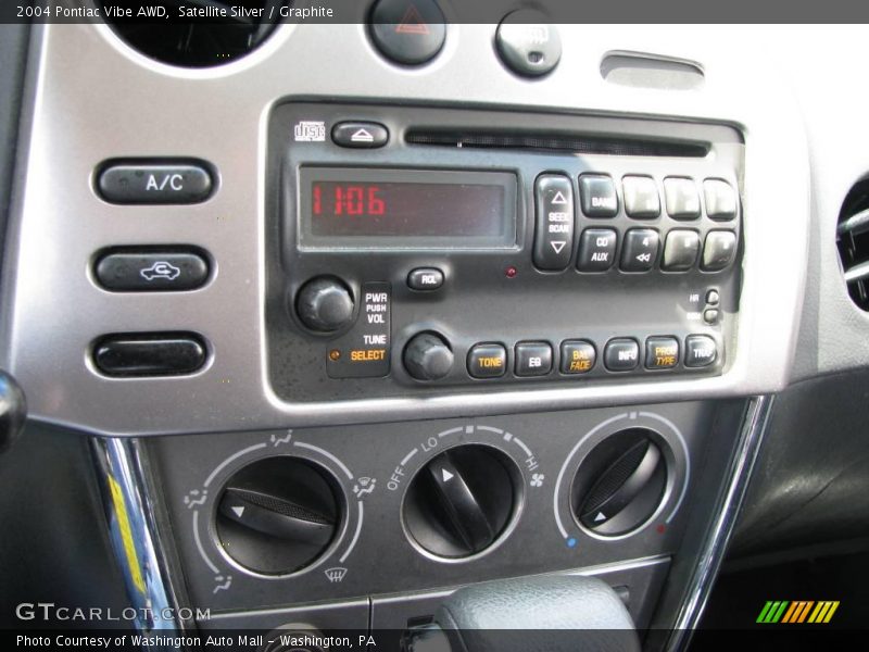Satellite Silver / Graphite 2004 Pontiac Vibe AWD
