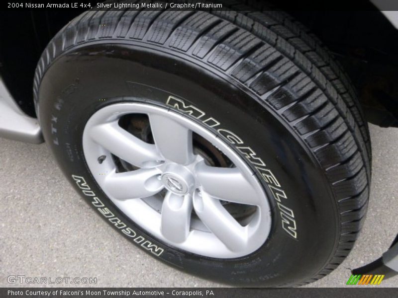 Silver Lightning Metallic / Graphite/Titanium 2004 Nissan Armada LE 4x4