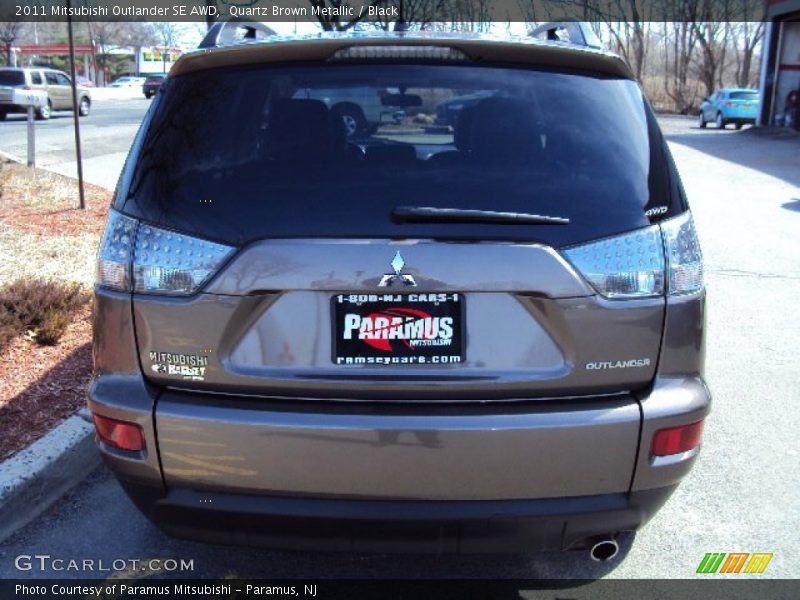 Quartz Brown Metallic / Black 2011 Mitsubishi Outlander SE AWD