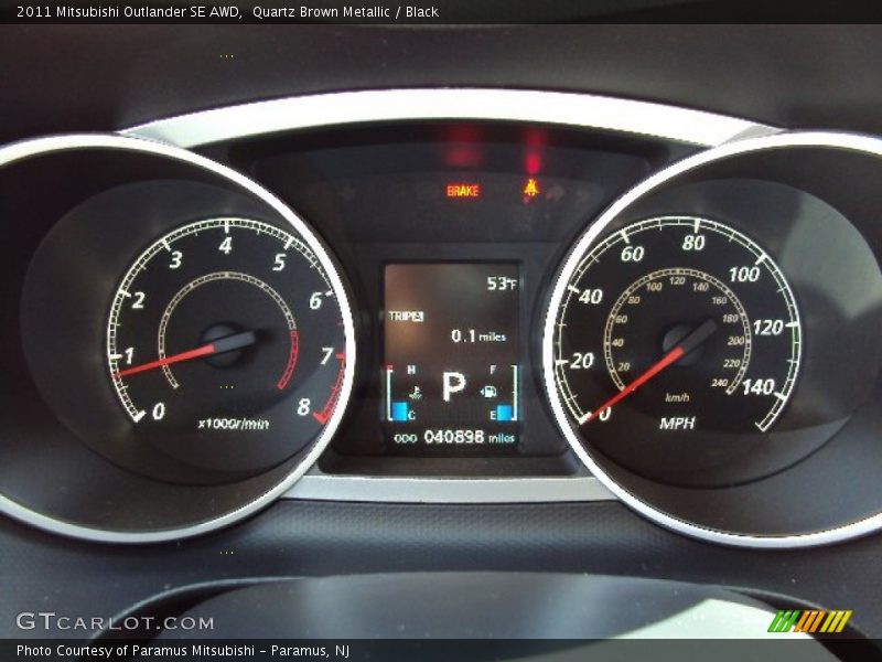 Quartz Brown Metallic / Black 2011 Mitsubishi Outlander SE AWD