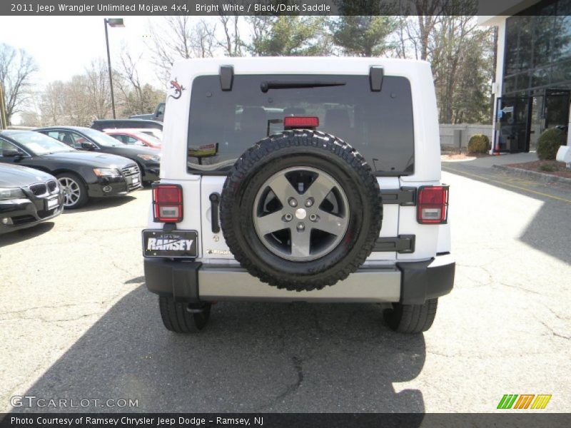 Bright White / Black/Dark Saddle 2011 Jeep Wrangler Unlimited Mojave 4x4