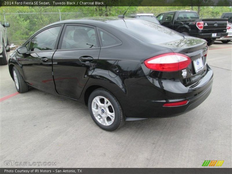 Tuxedo Black / Charcoal Black 2014 Ford Fiesta SE Sedan