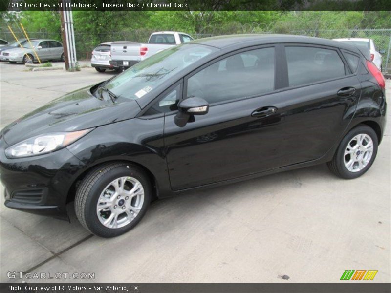 Tuxedo Black / Charcoal Black 2014 Ford Fiesta SE Hatchback