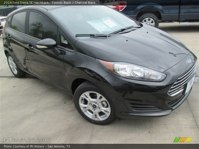 Tuxedo Black / Charcoal Black 2014 Ford Fiesta SE Hatchback