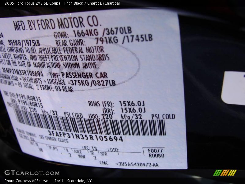 Pitch Black / Charcoal/Charcoal 2005 Ford Focus ZX3 SE Coupe