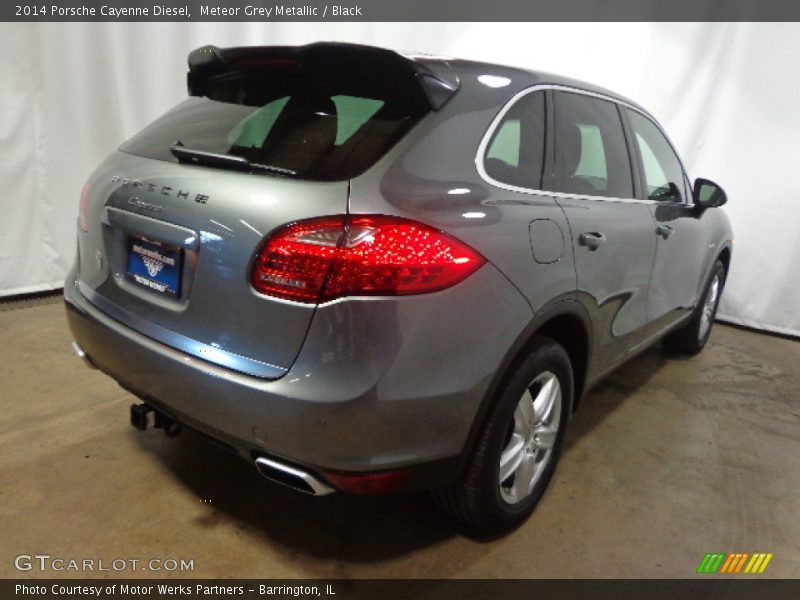Meteor Grey Metallic / Black 2014 Porsche Cayenne Diesel