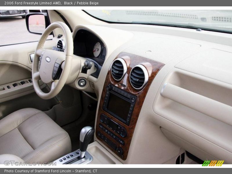 Black / Pebble Beige 2006 Ford Freestyle Limited AWD