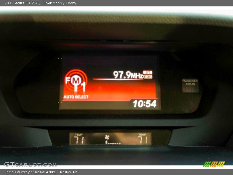 Silver Moon / Ebony 2013 Acura ILX 2.4L