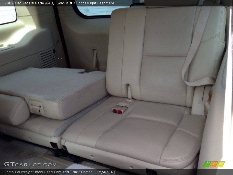 Gold Mist / Cocoa/Light Cashmere 2007 Cadillac Escalade AWD