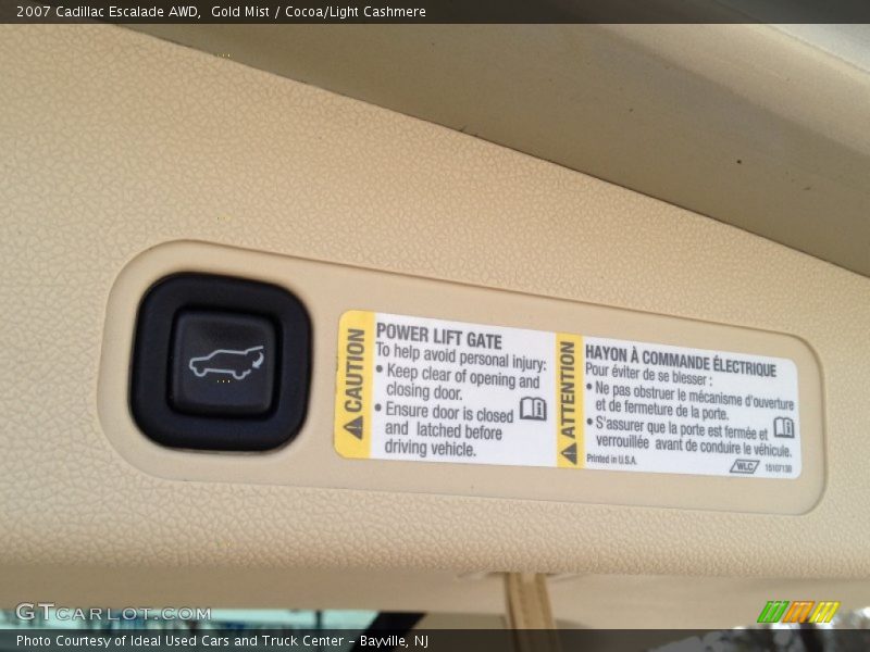 Gold Mist / Cocoa/Light Cashmere 2007 Cadillac Escalade AWD