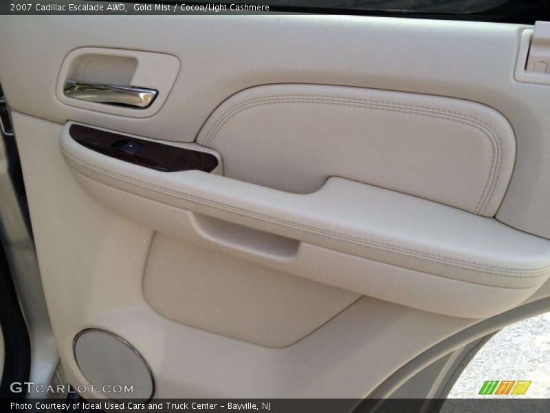 Gold Mist / Cocoa/Light Cashmere 2007 Cadillac Escalade AWD