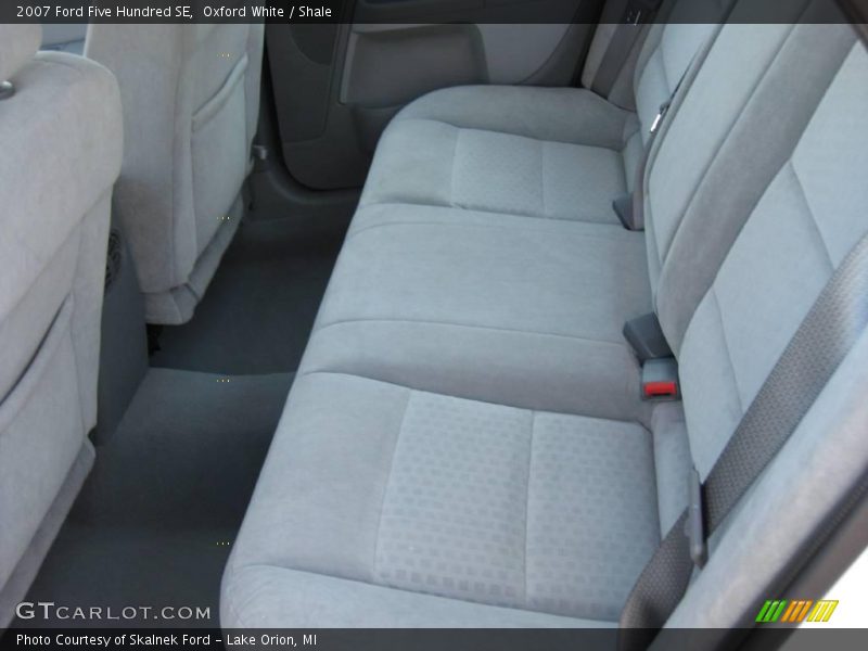 Oxford White / Shale 2007 Ford Five Hundred SE