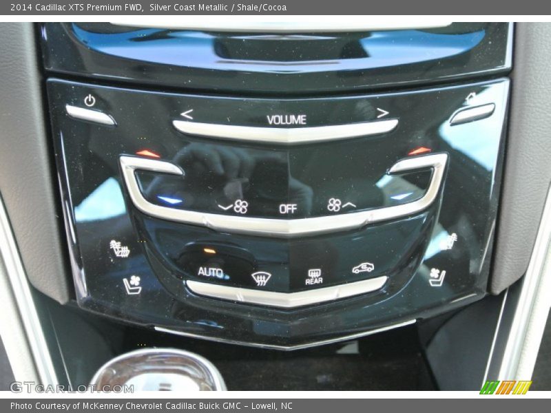 Silver Coast Metallic / Shale/Cocoa 2014 Cadillac XTS Premium FWD