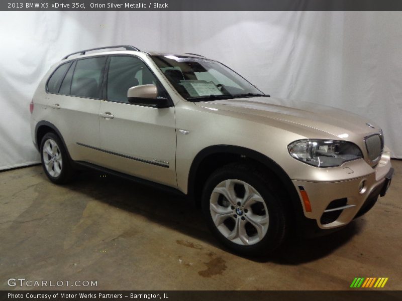 Front 3/4 View of 2013 X5 xDrive 35d
