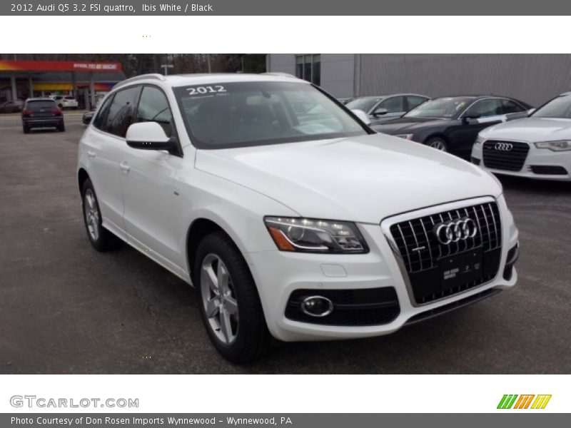 Ibis White / Black 2012 Audi Q5 3.2 FSI quattro