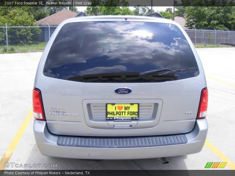 Pewter Metallic / Flint Gray 2007 Ford Freestar SE